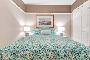 1 Bedroom unit in historic central Brisbane Full sized sofa bed